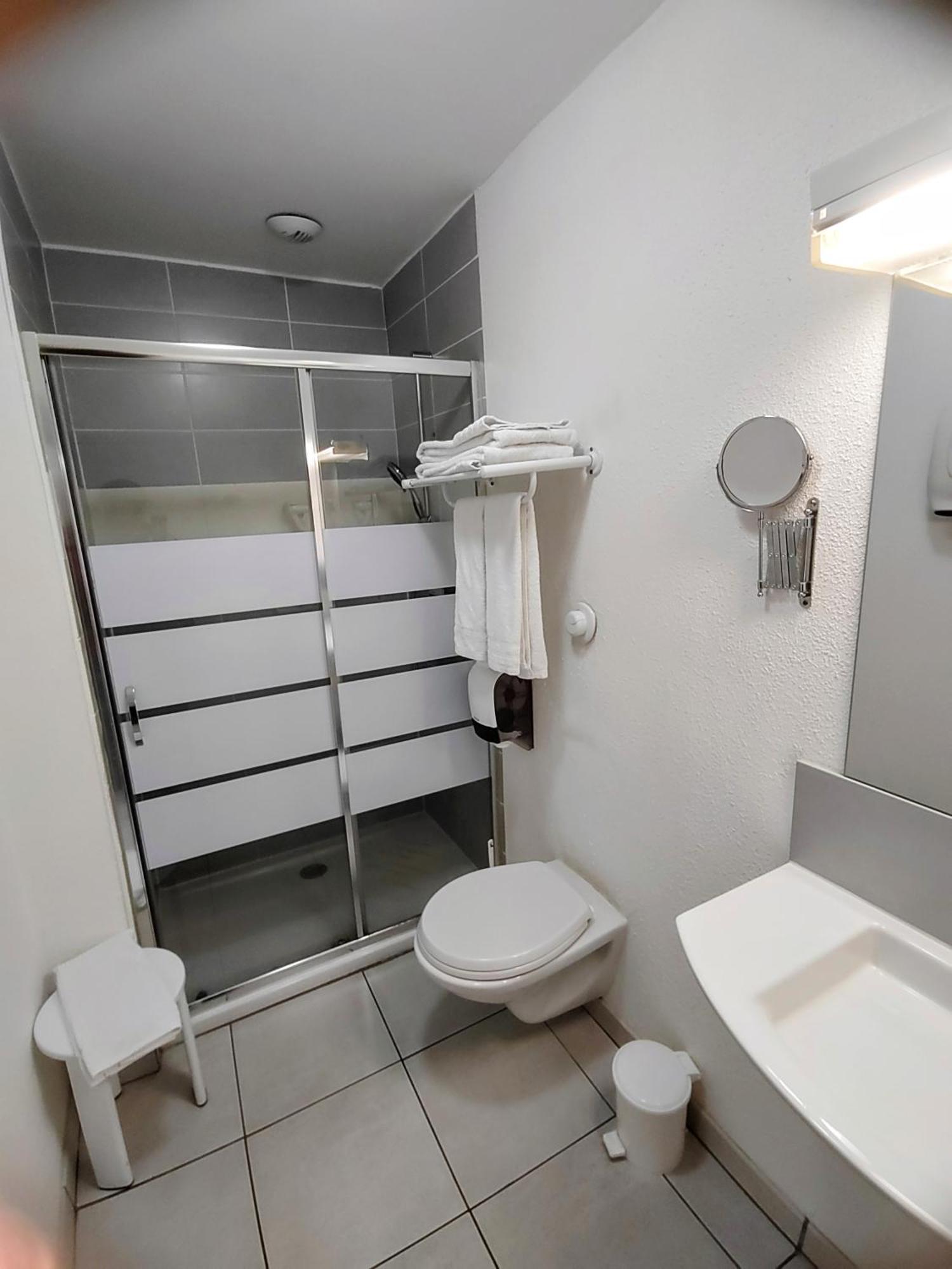Hotel Le 15 Perigueux Coulounieix-Chamiers Exteriör bild